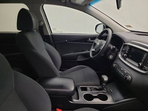 Used 2020 Kia Sorento AWD V6 image 21