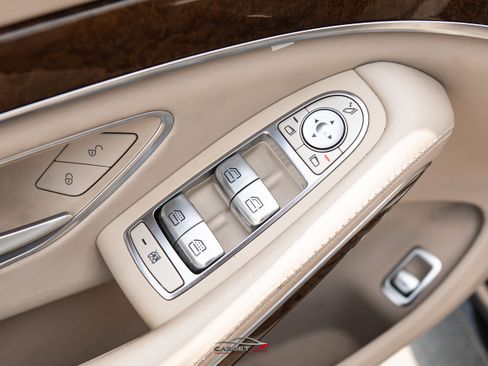 Used 2015 Mercedes-Benz S 550 4MATIC Sedan image 38