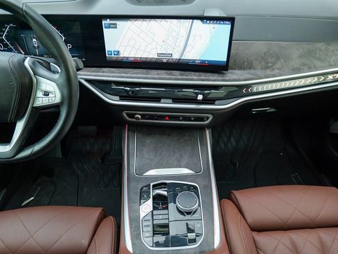 Used 2023 BMW X7 xDrive40i w/ Premium Package AWD/4WD image 51