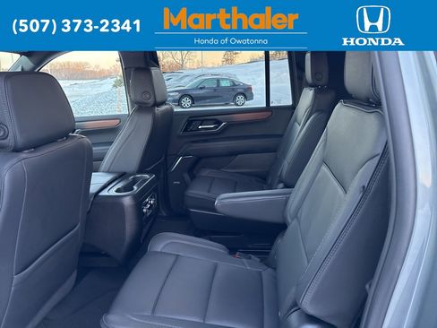 Used 2025 GMC Yukon XL Denali image 15