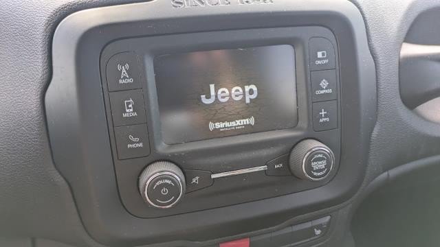Used 2017 Jeep Renegade Trailhawk w/ Premium Trailhawk Package AWD/4WD image 12