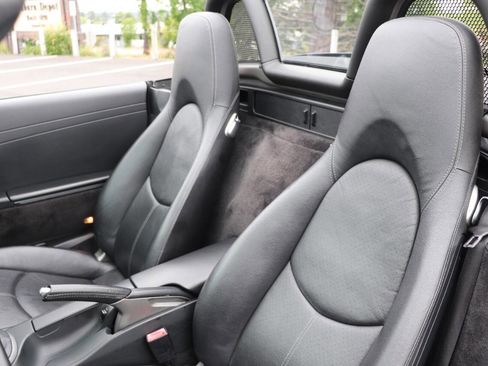 Used 2005 Porsche Boxster RWD image 24