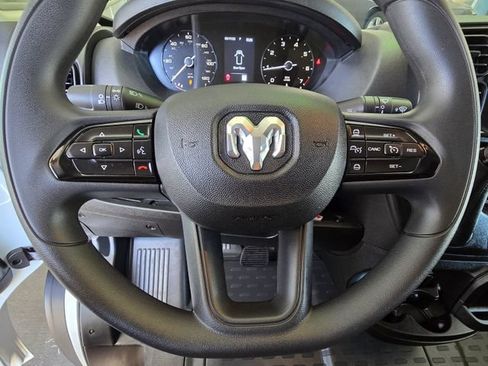 Used 2025 RAM ProMaster 2500 FWD image 14