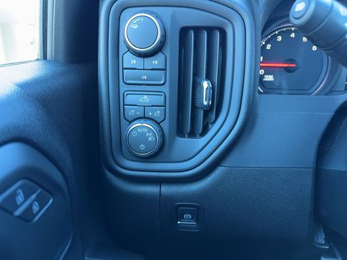 New 2026 Chevrolet Silverado 2500 Custom w/ Z71 Off-Road Package image 17