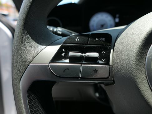 Certified 2024 Hyundai Elantra SEL FWD image 15