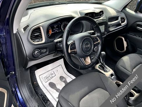 Used 2017 Jeep Renegade Latitude AWD/4WD image 12