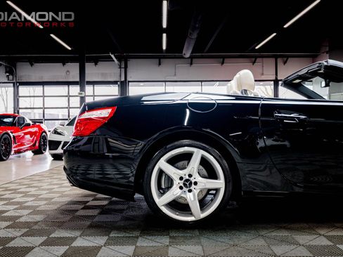 Used 2013 Mercedes-Benz SL 550 image 23