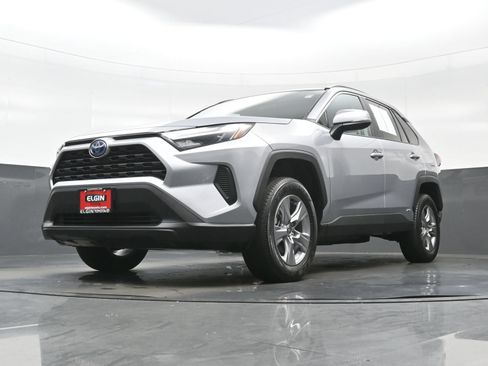 Used 2022 Toyota RAV4 XLE w/ Convenience Package AWD/4WD image 29