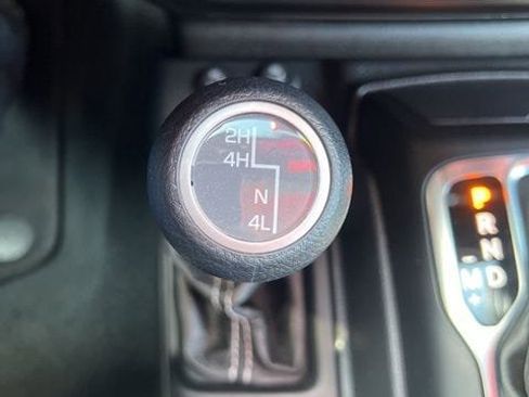 Certified 2022 Jeep Wrangler Unlimited Sahara AWD/4WD image 24