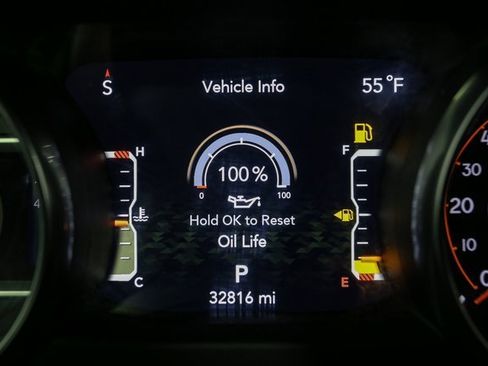 Used 2023 Jeep Wrangler Sport S image 33