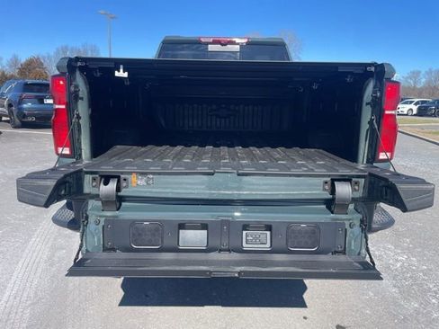 New 2026 Chevrolet Silverado 2500 ZR2 image 11