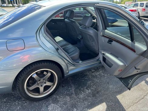 Used 2007 Mercedes-Benz S 550 image 11