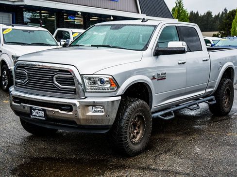Used 2018 RAM 2500 Laramie AWD/4WD image 4