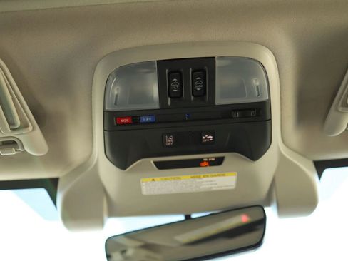 Used 2019 Subaru Crosstrek 2.0i Limited w/ Moonroof Package w/Navigation image 39