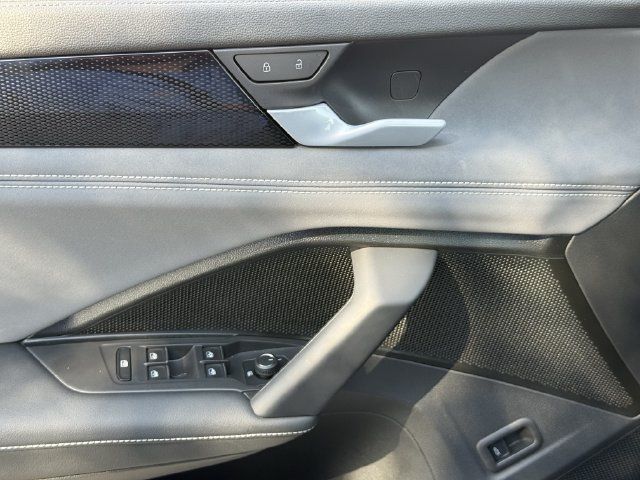 Used 2026 Volkswagen Tiguan SE FWD image 22