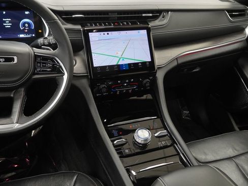 Certified 2023 Jeep Grand Cherokee L Overland image 28