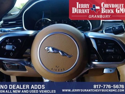 Used 2023 Jaguar XF SE RWD image 15