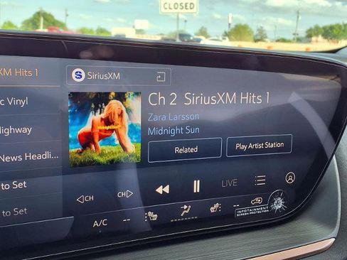 New 2026 Buick Envision Sport Touring image 7