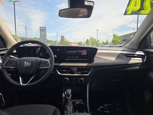 Used 2024 Buick Encore GX Preferred FWD image 15
