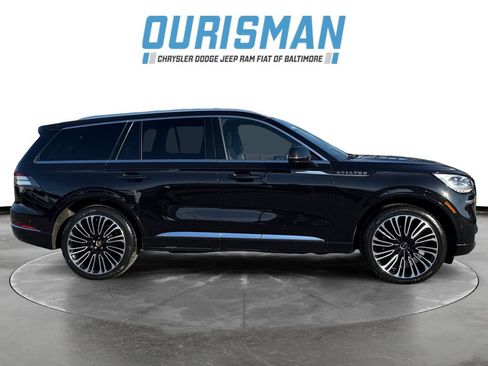 Used 2023 Lincoln Aviator Black Label AWD/4WD image 7