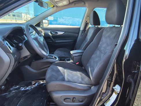 Used 2016 Nissan Rogue SV image 11