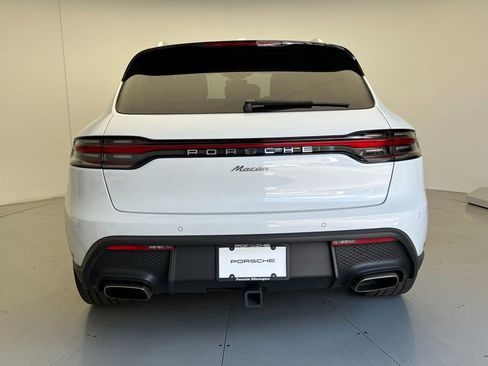 Certified 2023 Porsche Macan AWD/4WD image 21