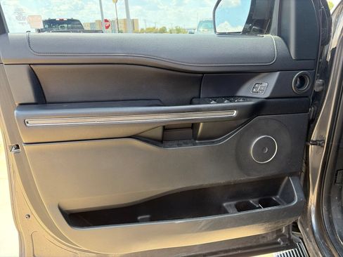 Used 2020 Ford Expedition XLT w/ Equipment Group 202A RWD image 13
