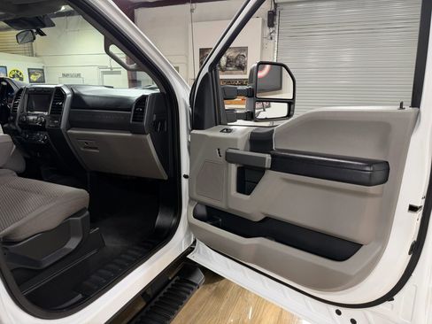 Used 2020 Ford F350 XLT image 20