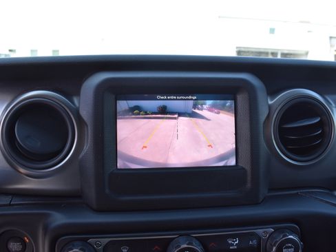 Used 2023 Jeep Wrangler Sport AWD/4WD image 20