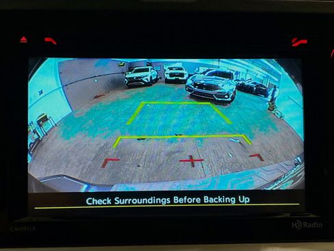 Used 2017 Subaru Crosstrek 2.0i Premium w/ Moonroof Package image 9