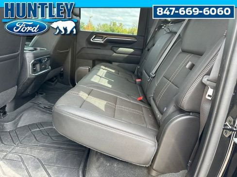 Used 2024 Chevrolet Silverado 3500 High Country w/ High Country Premium Package image 10