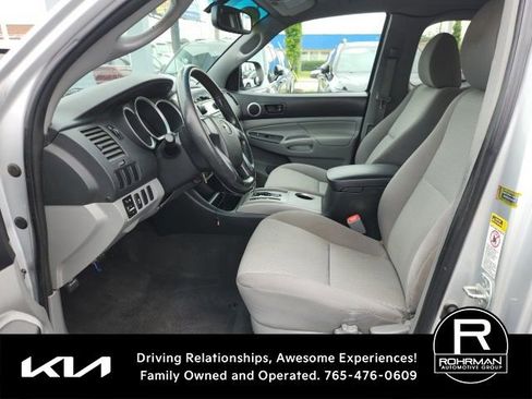Used 2012 Toyota Tacoma 2WD Access Cab w/ SR5 Pkg image 8