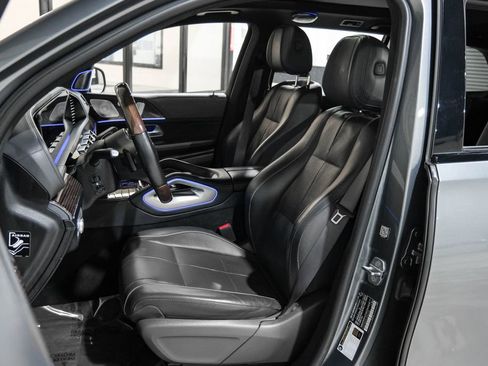 Used 2020 Mercedes-Benz GLS 580 4MATIC image 38