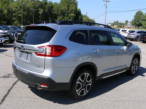Used 2026 Subaru Ascent Limited AWD/4WD image 8