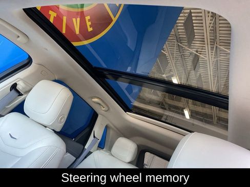 Used 2024 Cadillac XT5 Premium Luxury w/ Technology Package AWD/4WD image 15