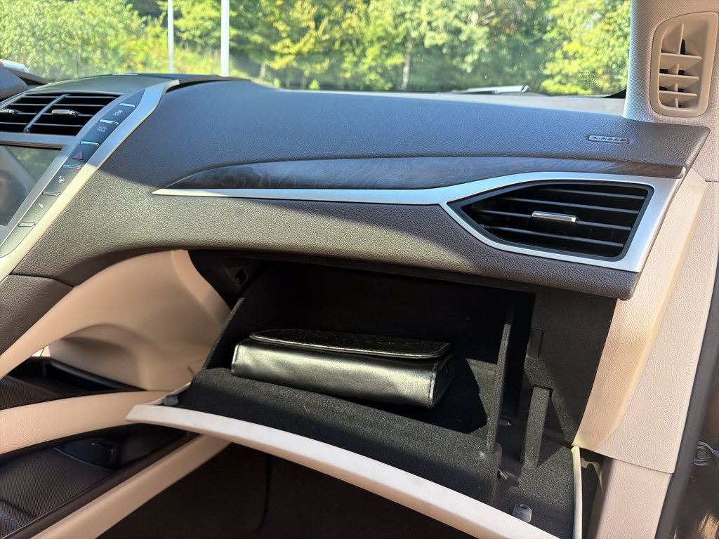 Used 2020 Lincoln MKZ Reserve w/ Elements Package AWD/4WD image 28