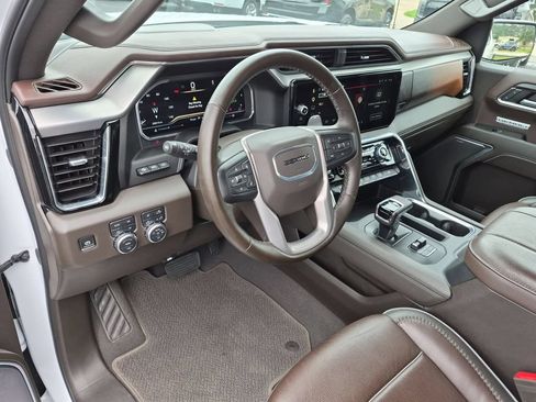 Certified 2024 GMC Sierra 1500 Denali w/ Denali Reserve Package AWD/4WD image 9