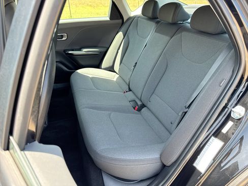 Used 2025 Kia K4 FWD image 20