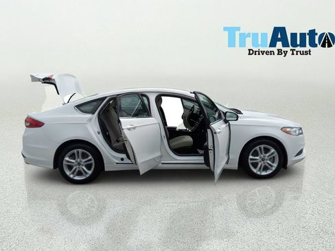 Used 2018 Ford Fusion S FWD image 16