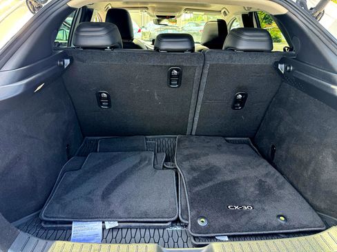 Used 2022 MAZDA CX-30 AWD 2.5 S w/ Premium Package image 24