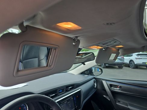 Used 2018 Toyota Corolla XSE w/ Carpet Mat Package (TMS) FWD image 13