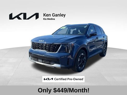 Certified 2025 Kia Sorento S FWD image 1