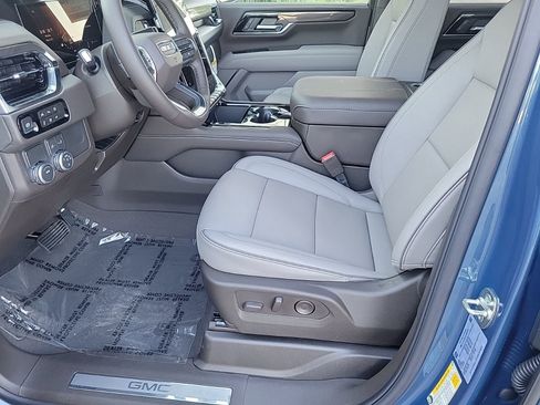 New 2026 GMC Yukon XL Elevation RWD image 10