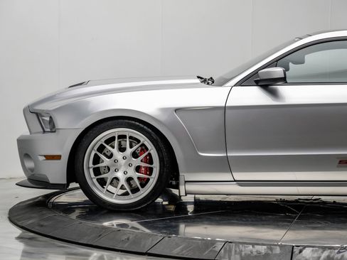 Used 2012 Ford Mustang Shelby GT500 w/ SVT Performance Pkg RWD image 10
