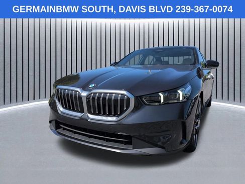 Certified 2024 BMW 530i w/ Premium Package RWD image 9
