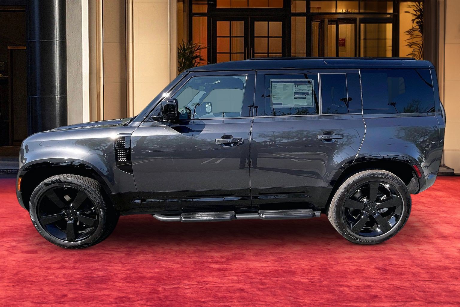 New 2026 Land Rover Defender 110 X-Dynamic SE AWD/4WD image 2