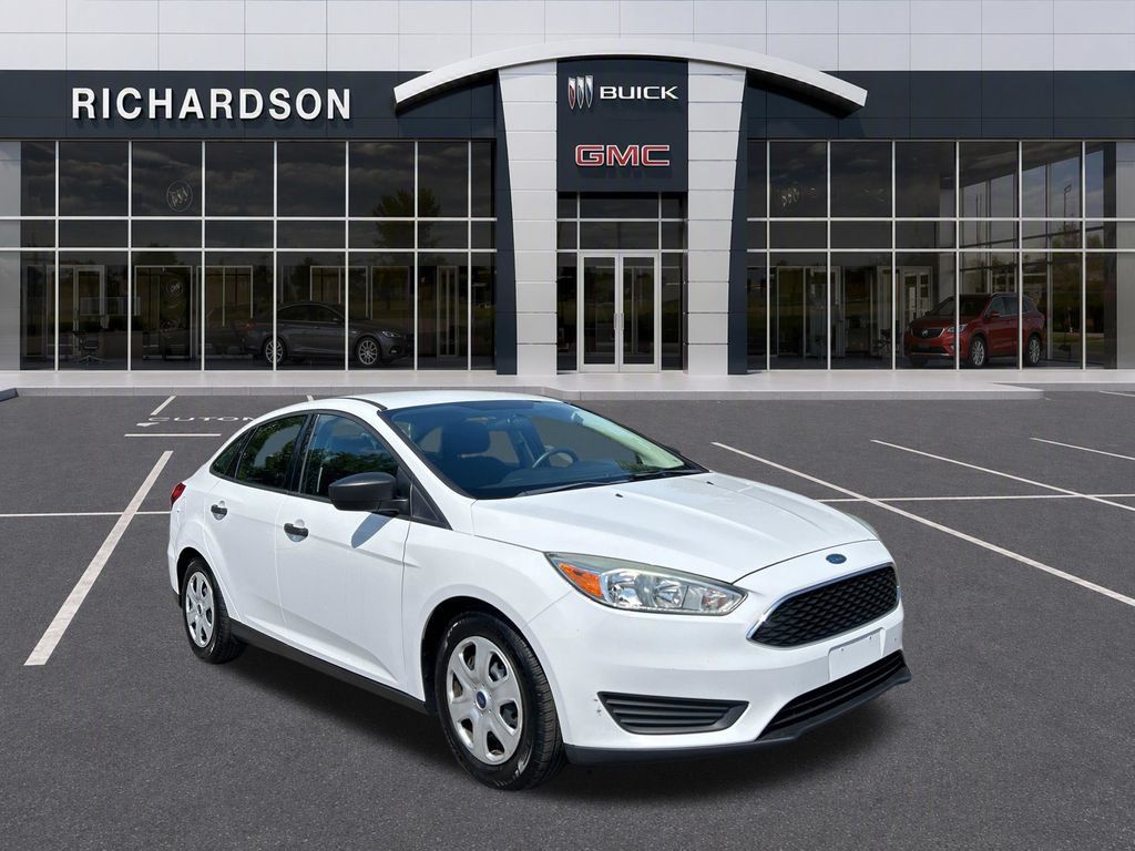 Used 2015 Ford Focus S FWD image 7