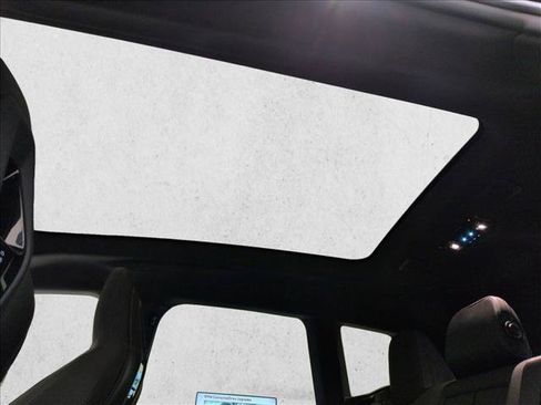 Certified 2025 BMW iX M60 image 19