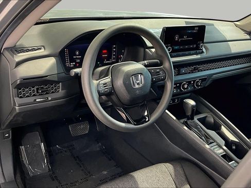 Used 2024 Honda Accord LX image 17