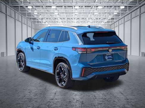Certified 2025 Volkswagen Tiguan SEL R-Line AWD/4WD image 3